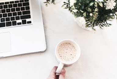 法国女子足球队实力强劲，备战强敌